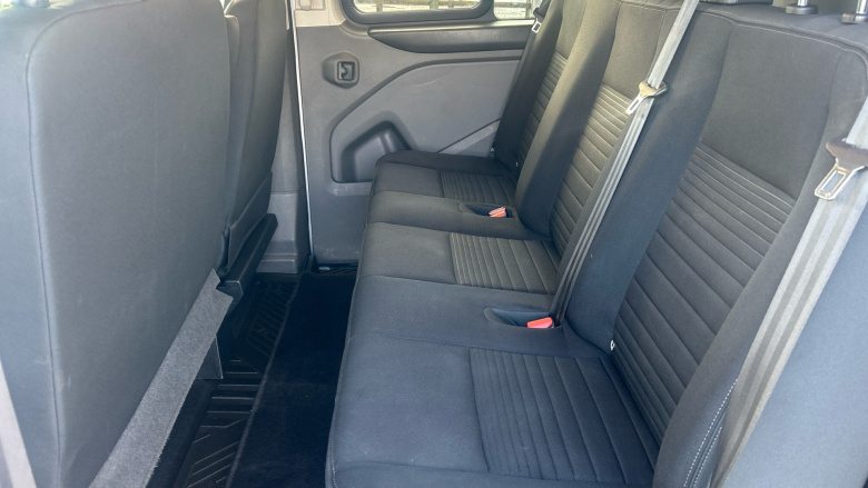 Ford Transit Custom 320 L1 Diesel Fwd 2.0 EcoBlue 170ps Low Roof D/Cab Limited Van Auto